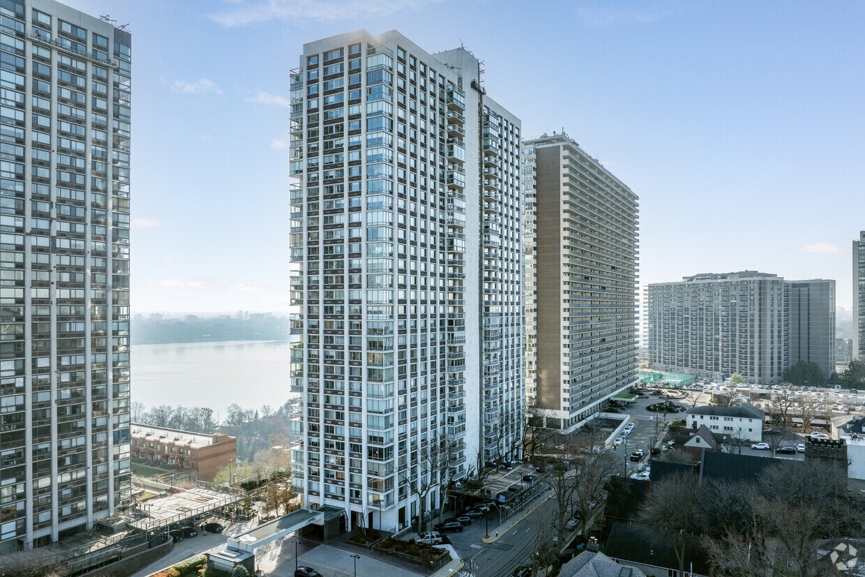Foto principal - Century Tower