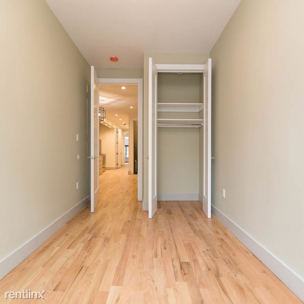Building Photo - 283 Himrod St