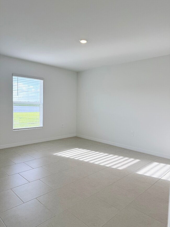 Dormitorio principal - 12216 Sydney Ct