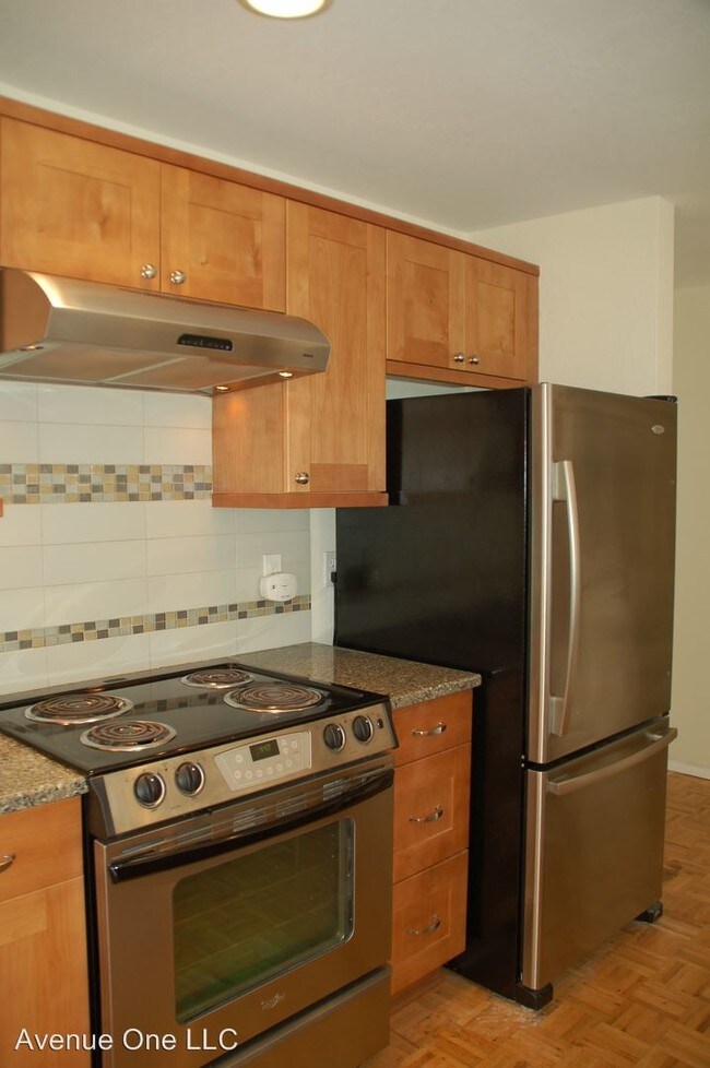 Foto del edificio - 2500 W Manor Pl