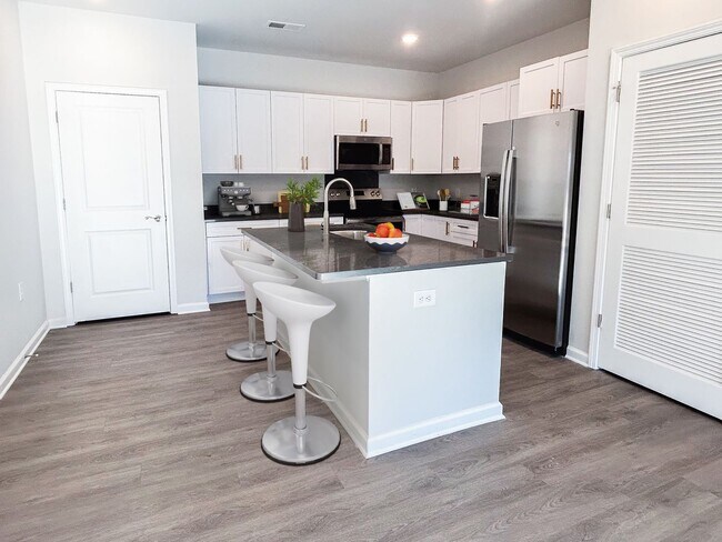 Foto del edificio - The Grande at Geyser Falls Luxury Apartments