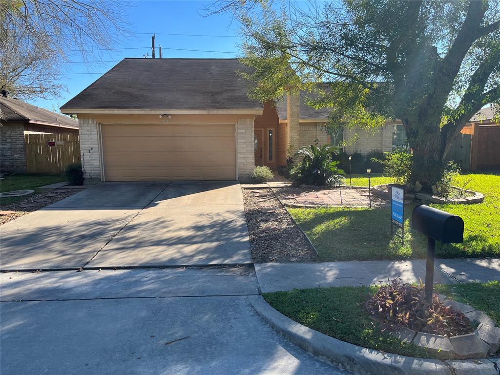 Primary Photo - 10919 White Oak Bend Dr