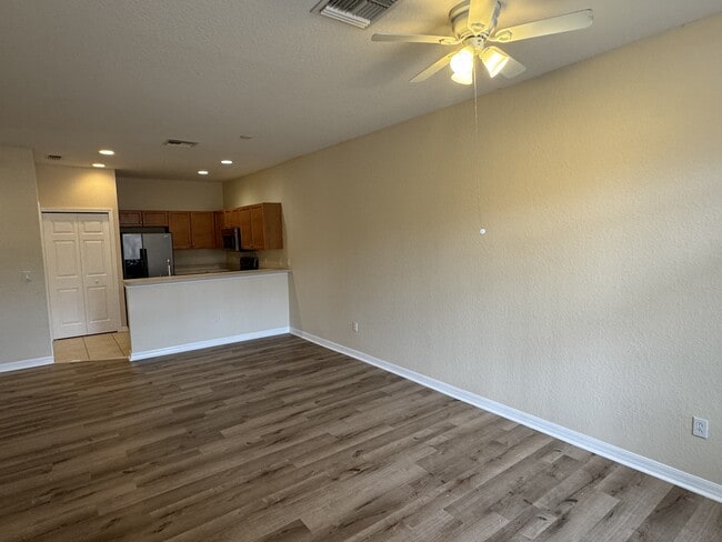 Building Photo - 1562 Cumin Dr