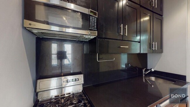 Foto del edificio - 200 Stanton St
