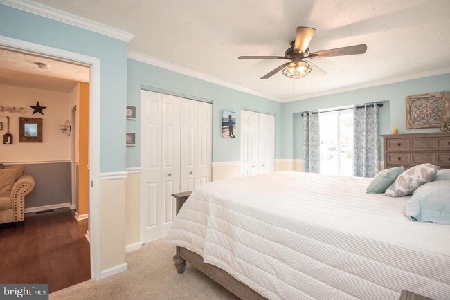 Foto del edificio - 502 Greenhill Ct