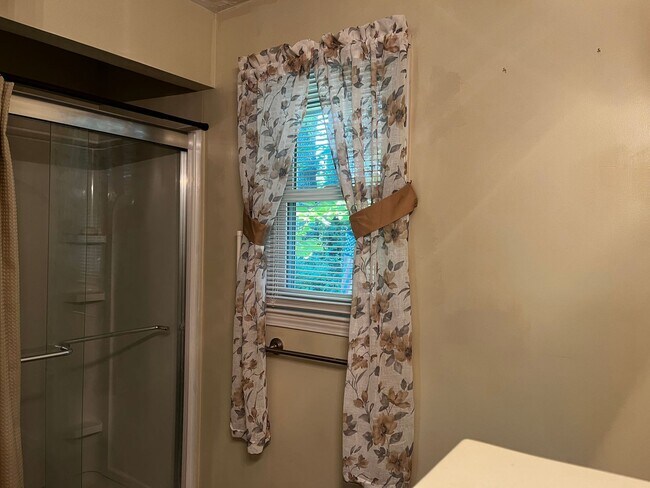 Foto del edificio - Furnished 2 Bedroom in Riverbend