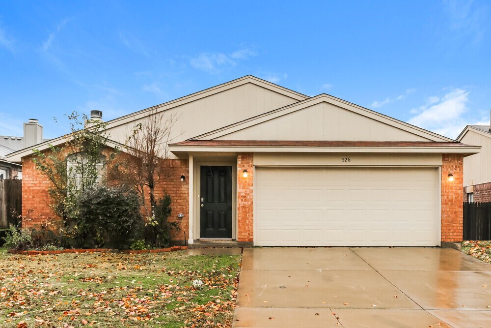 Foto principal - 526 Berryhill Dr