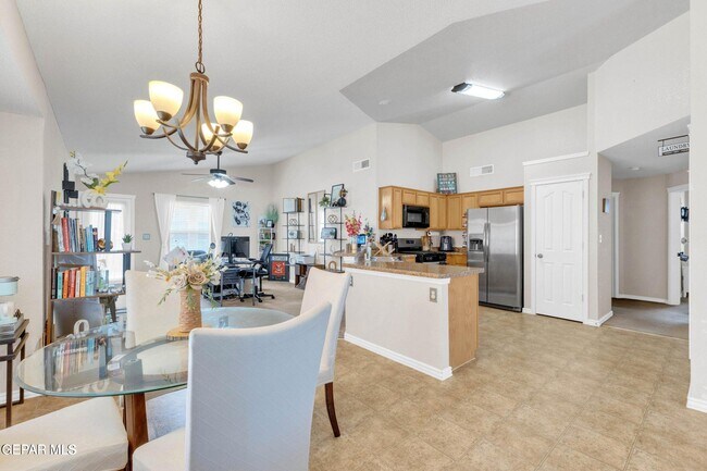 Foto del edificio - 2924 Pino Blanco Pl