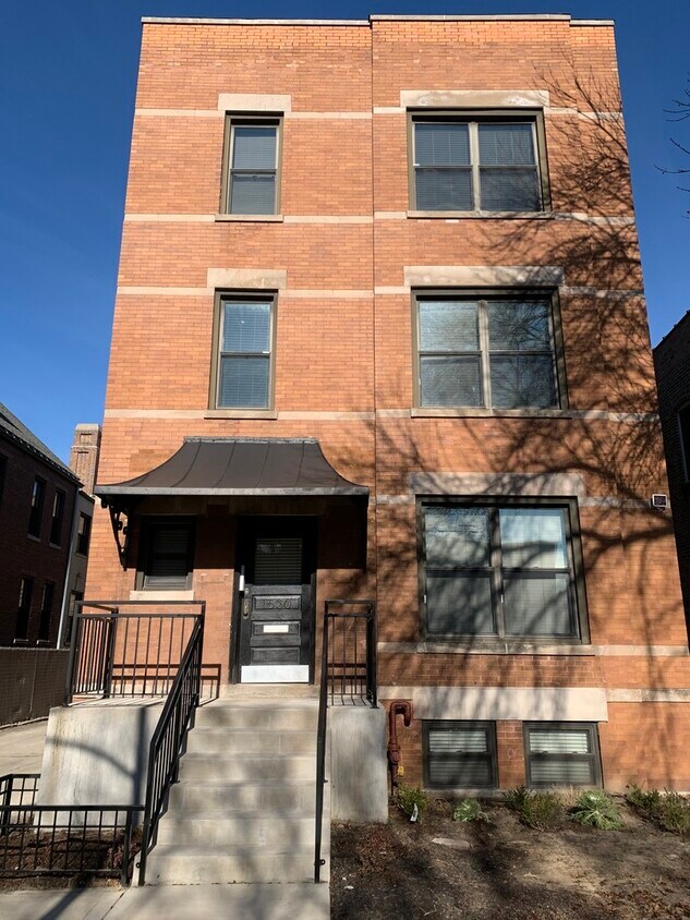Primary Photo - 1630 W GREGORY St
