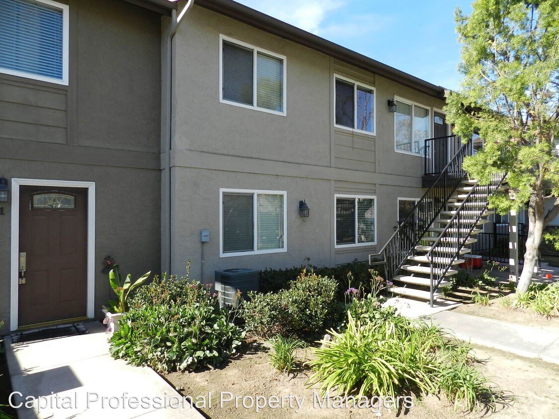 Primary Photo - 3 br, 2 bath Apartment - 1440 Oakdale #4