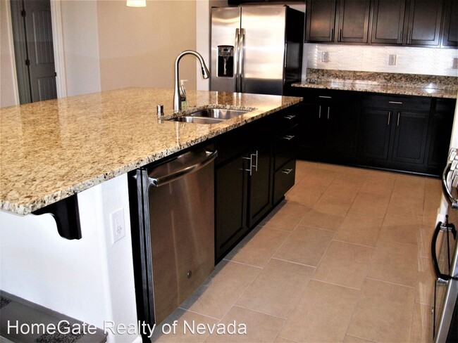 Building Photo - 4 br, 3 bath House - 129 Midas Court