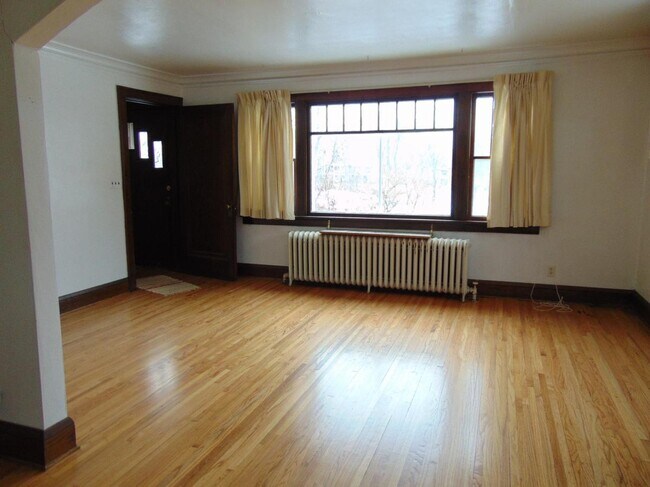 Living Room - overlooks street and park - 1978 Saint Clair Ave