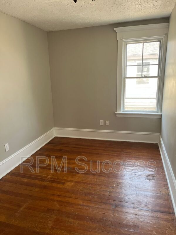 Foto del edificio - 64-64 Duncan St