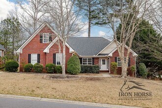 Building Photo - 281 Hampton Park Dr