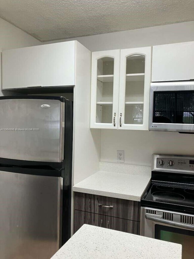 Building Photo - 4581 W McNab Rd