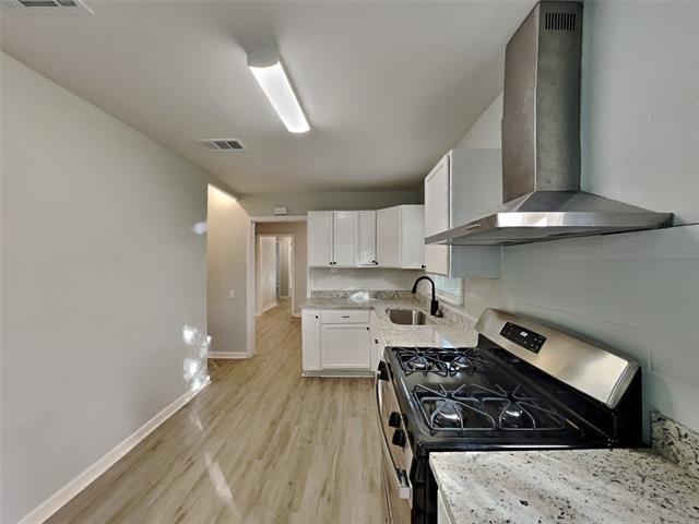 Foto del edificio - 2118 Norwood Dr