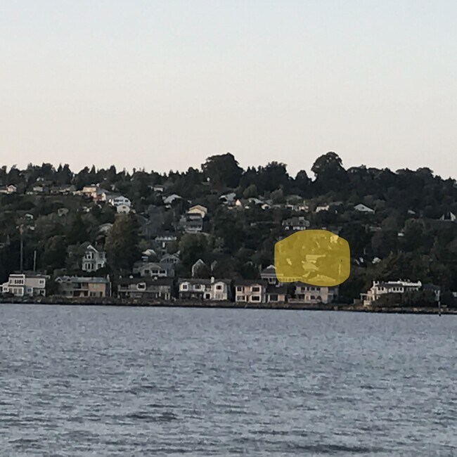 Fotografía del edificio - 223 W G St