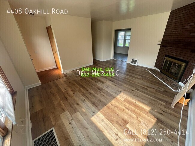 Foto del edificio - 4408 Oak Hill Rd