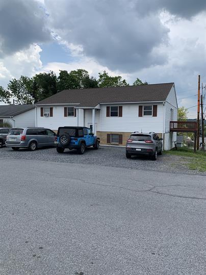 Building Photo - 548 Cambria Ave