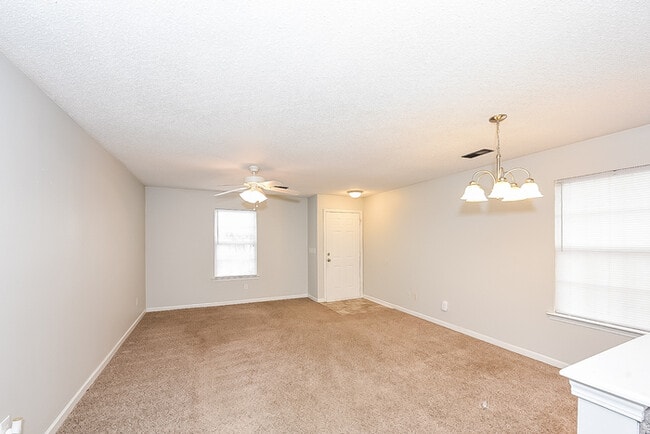 Building Photo - 205 E Waverly Pl Ct