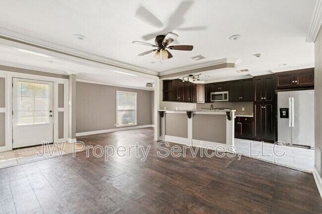 Foto del edificio - 639 Mockingbird Ln
