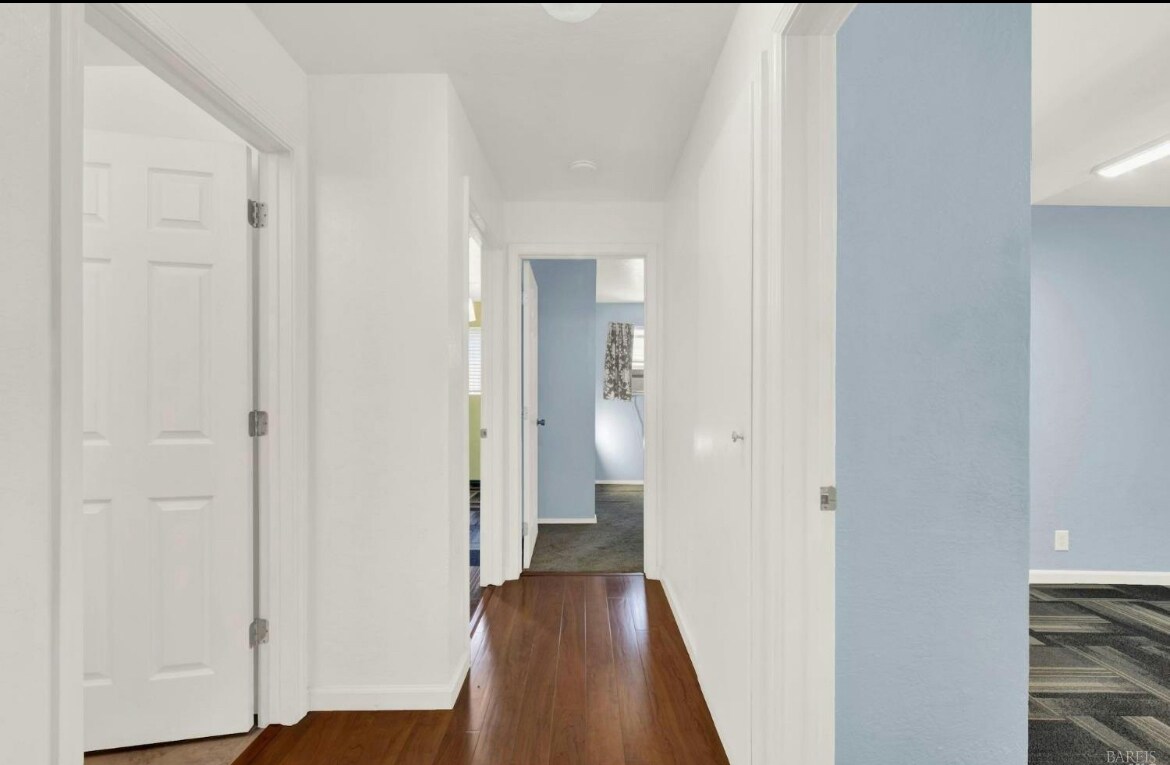 Foto del edificio - 1028 Tyler St