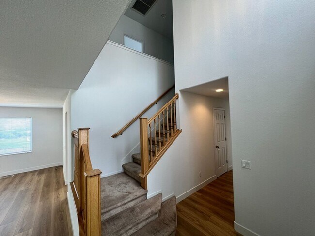 Foto del edificio -  Four Bedroom near Galena High School
