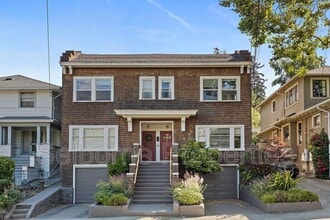 Building Photo - 223 Linda Ave