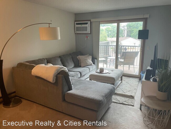 Building Photo - 1 br, 1 bath House - 2150 Ridge Drive Unit 24