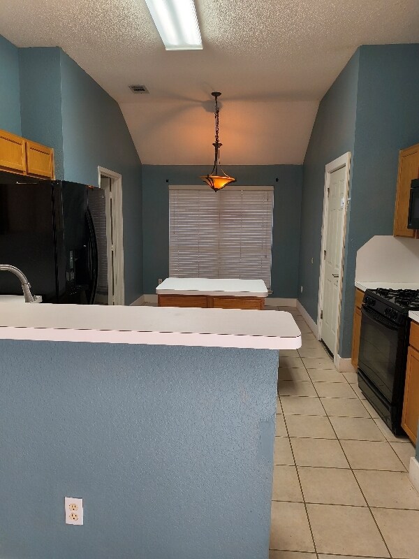 Foto del edificio - 1419 Vanderbilt Ln