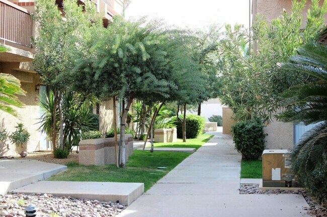 Foto del edificio - 18239 N 40th St