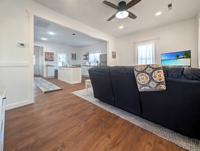 Building Photo - 420 Linden Ave