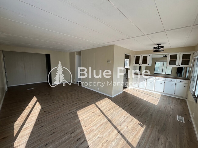 Foto del edificio - 925 Wilson Ave