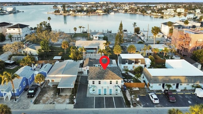 Building Photo - 14135 Palm St