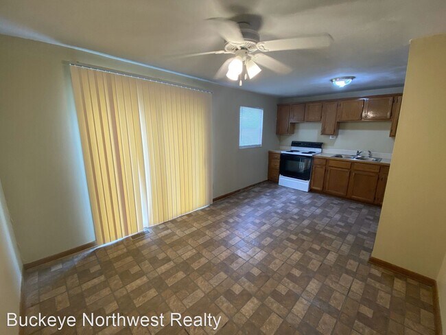 Building Photo - 3 br, 1 bath House - 325 Richards Rd