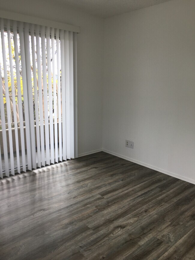 Foto del edificio - 1041 Allen Ave