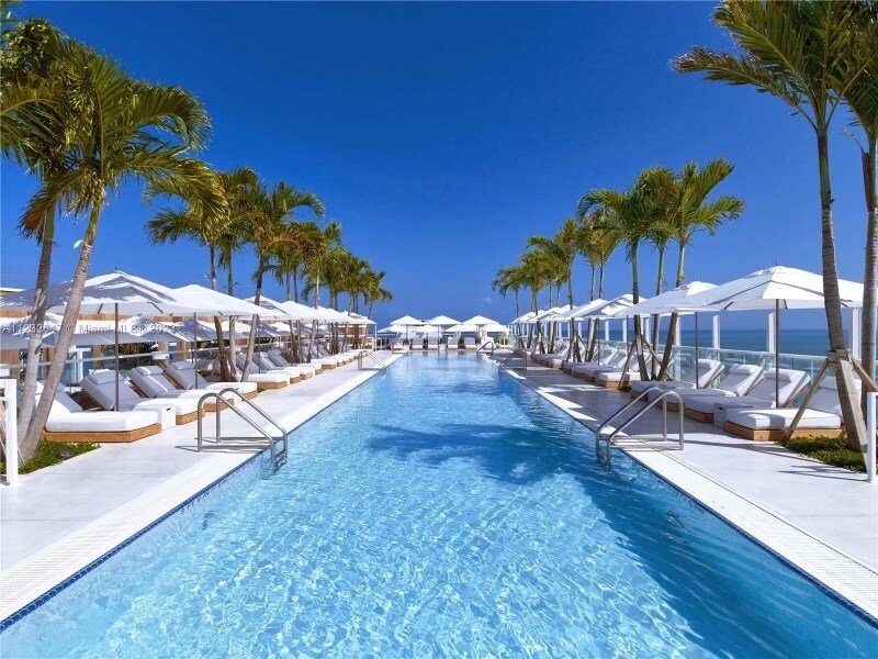 Foto principal - 2301 COLLINS Ave
