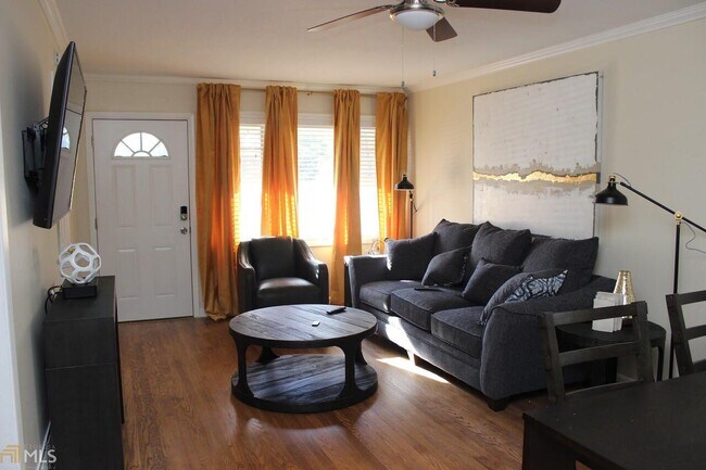 Foto del edificio - 1260 Woodland Ave NE