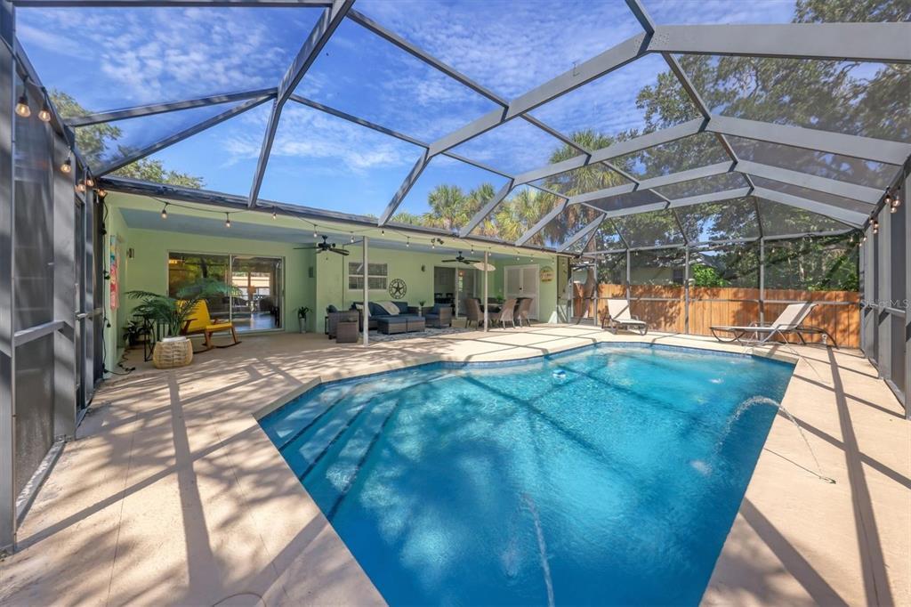 Foto principal - 735 Birdsong Ln