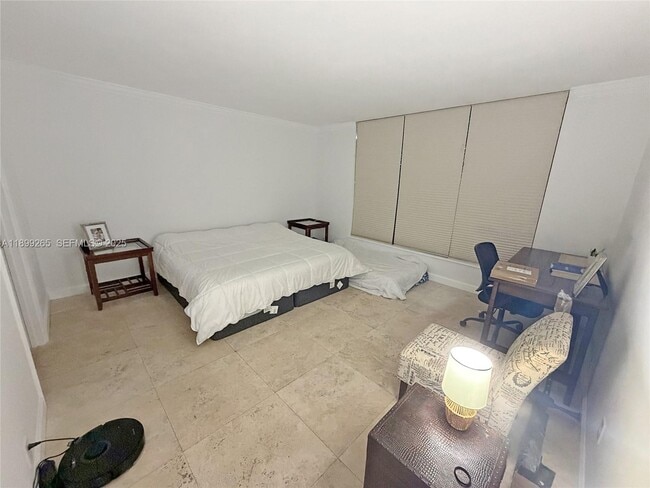 Building Photo - 3400 NE 192 St