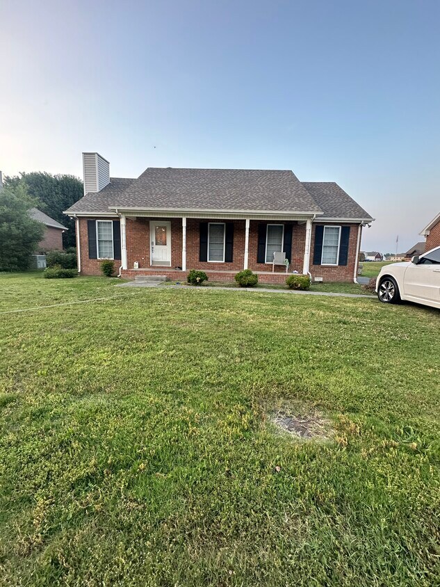 125 Foxrun, Springfield, TN 37172 House Rental in Springfield, TN