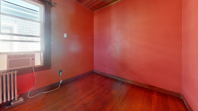 Foto del edificio - 12 Forest Hills St