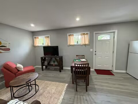 438 N Park Ave Warren, OH 44481 – photo 2
