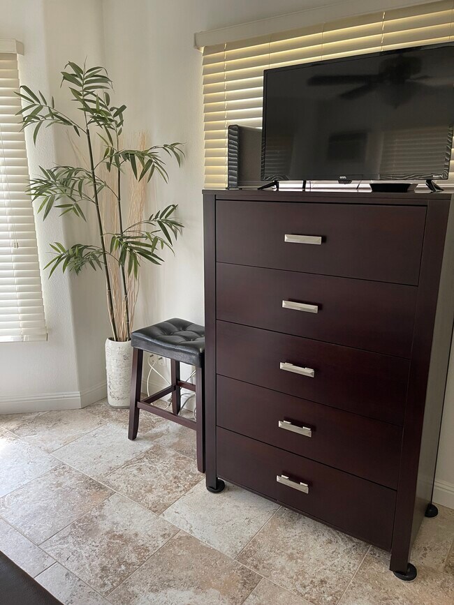 Foto del edificio - 55 Kepola Plz