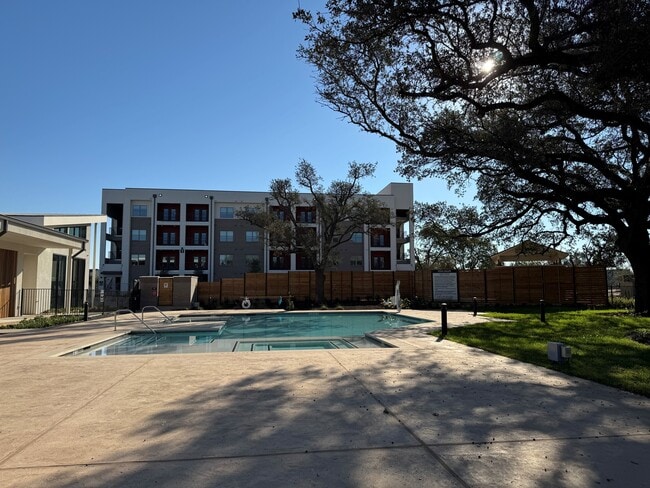 Bridge at Saffron Apartments in Northwest Austin, Texas - Bridge at Saffron