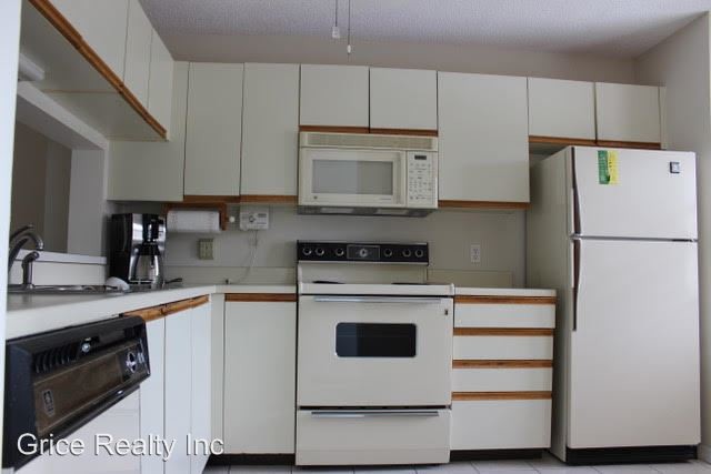 Building Photo - 3062 Sandpiper Bay Cir