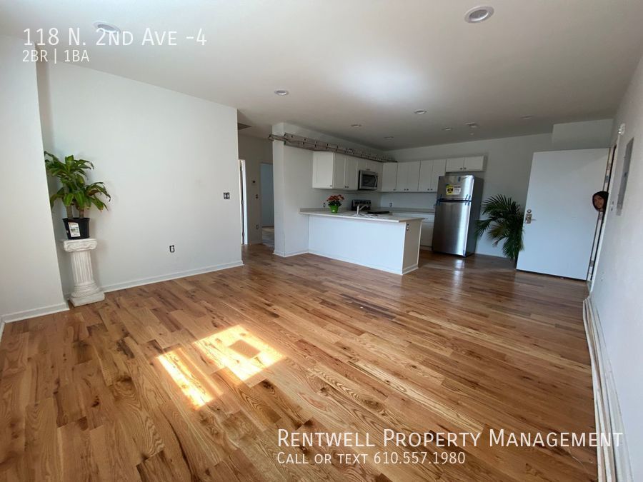 118 N 2nd Ave, Coatesville, PA 19320 Room for Rent in Coatesville, PA