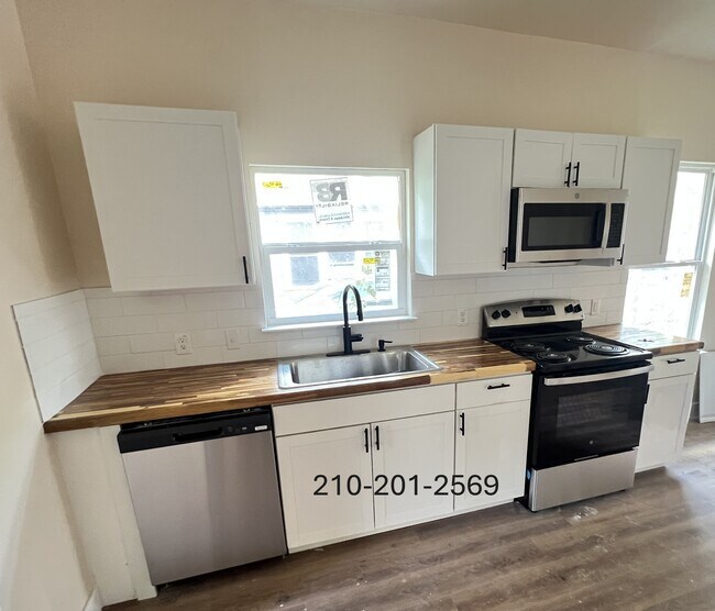Foto del edificio - 1106 W Ridgewood Ct
