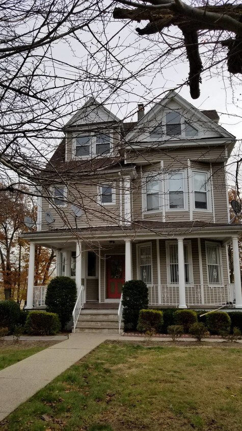 Primary Photo - 43 S Willow St