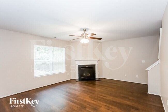 Building Photo - 2709 Buckleigh Dr